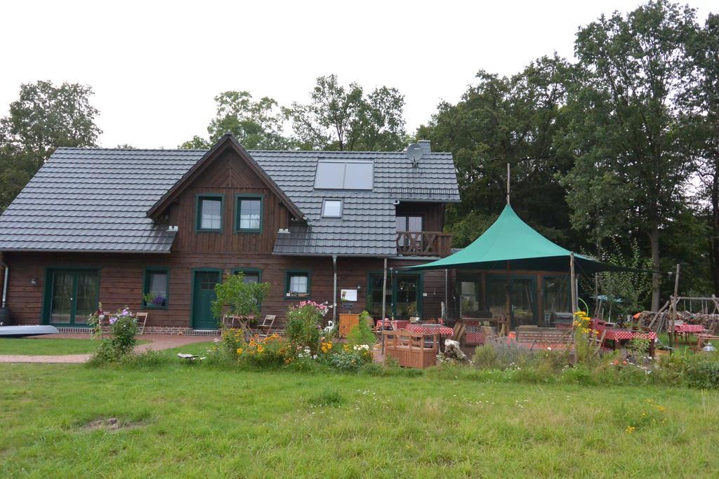 בורג Ferienhof "Zum Spreewaeldchen" מראה חיצוני תמונה